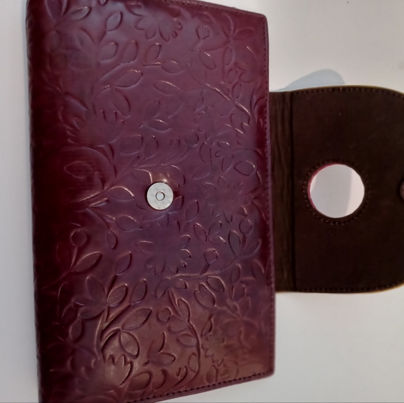 SOLD!! Leather Embossed Clutch - Picture 3 of 4